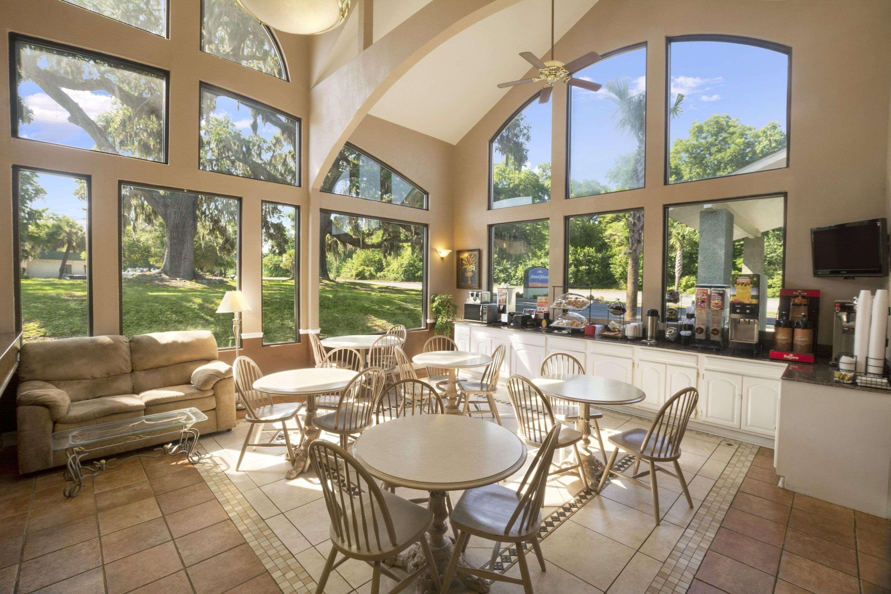 Howard Johnson By Wyndham Beaufort/Parris Island Exteriér fotografie