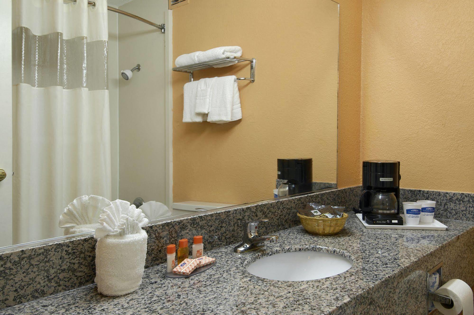 Howard Johnson By Wyndham Beaufort/Parris Island Exteriér fotografie