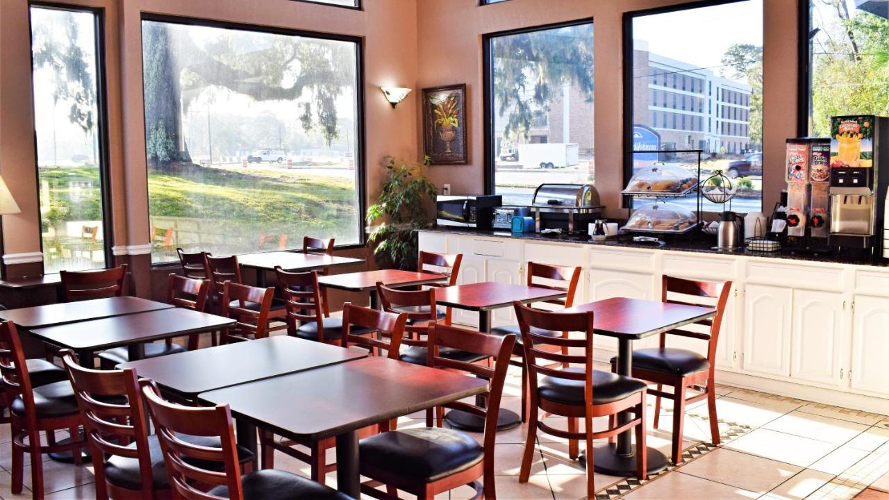 Howard Johnson By Wyndham Beaufort/Parris Island Exteriér fotografie